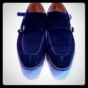 Classic and stylish Stacy Adams. Black Suede.